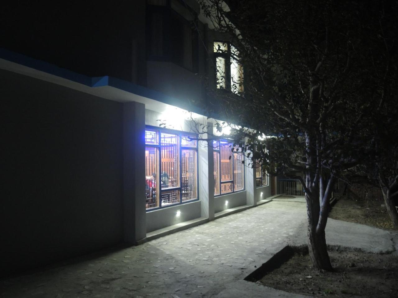 The Alpine Nest Hotel Кальпа Экстерьер фото