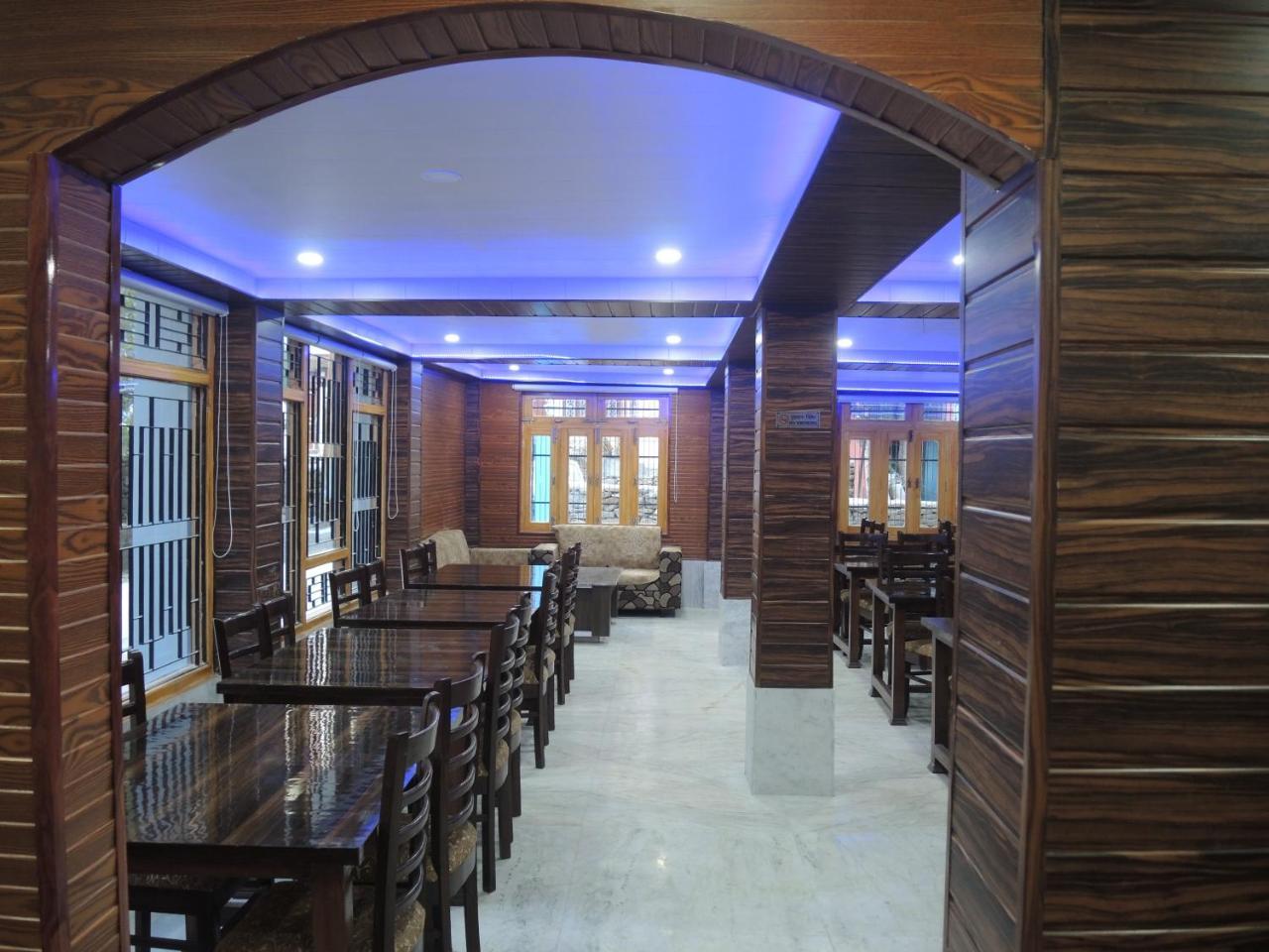 The Alpine Nest Hotel Кальпа Экстерьер фото
