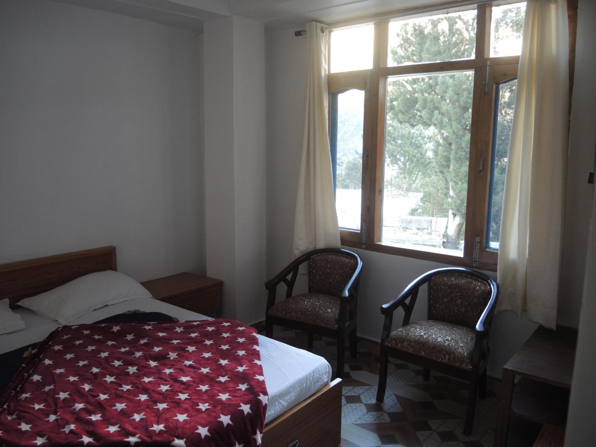 The Alpine Nest Hotel Кальпа Экстерьер фото