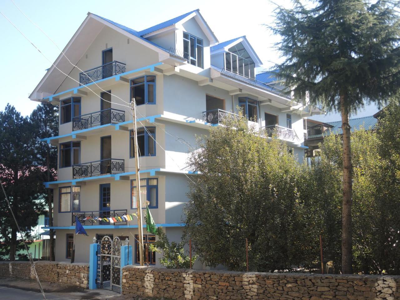 The Alpine Nest Hotel Кальпа Экстерьер фото
