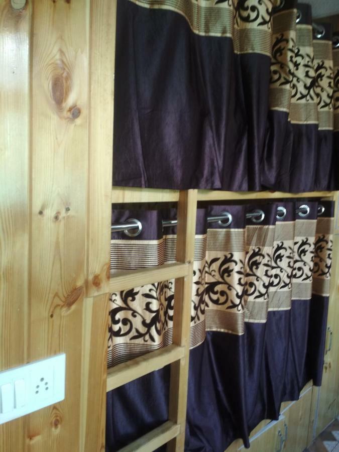 The Alpine Nest Hotel Кальпа Экстерьер фото