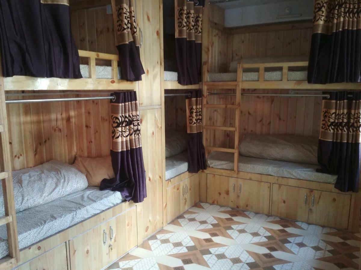 The Alpine Nest Hotel Кальпа Экстерьер фото